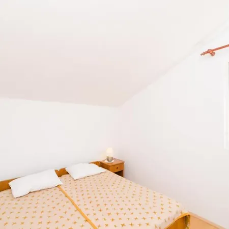 Apartman Sutvid- Two Bedroom With Balcony And Sea View *