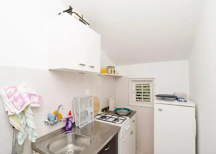 Apartman Sutvid- Two Bedroom With Balcony And Sea View
